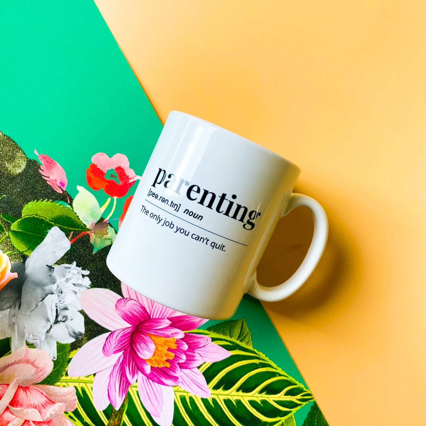 Custom coffee mug with while handles