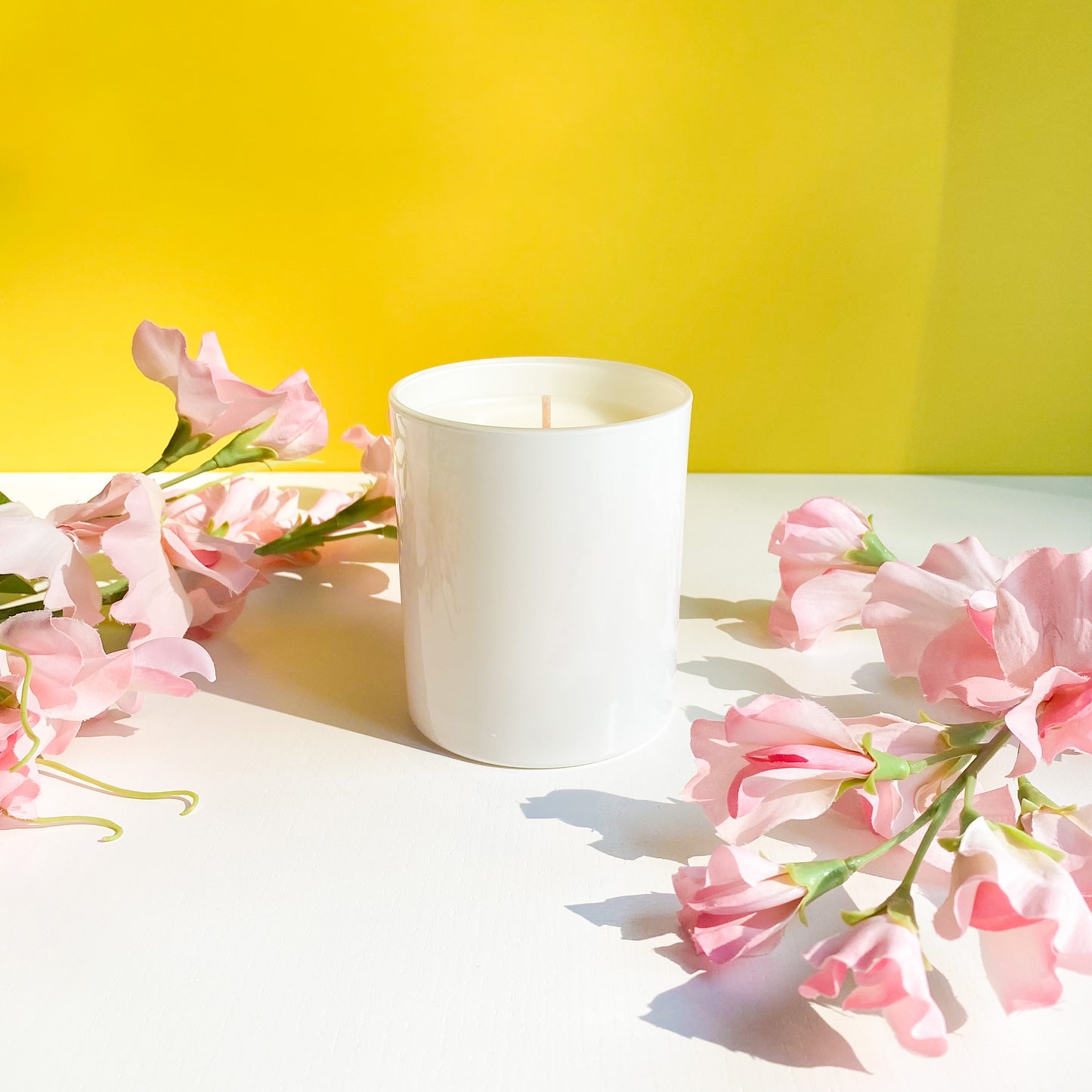 Rose scented candle